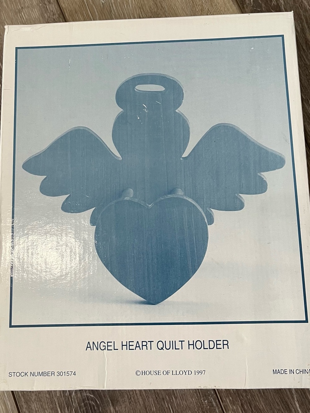 New in box vintage 1997 House of Lloyd Angel Heart Quilt Holder